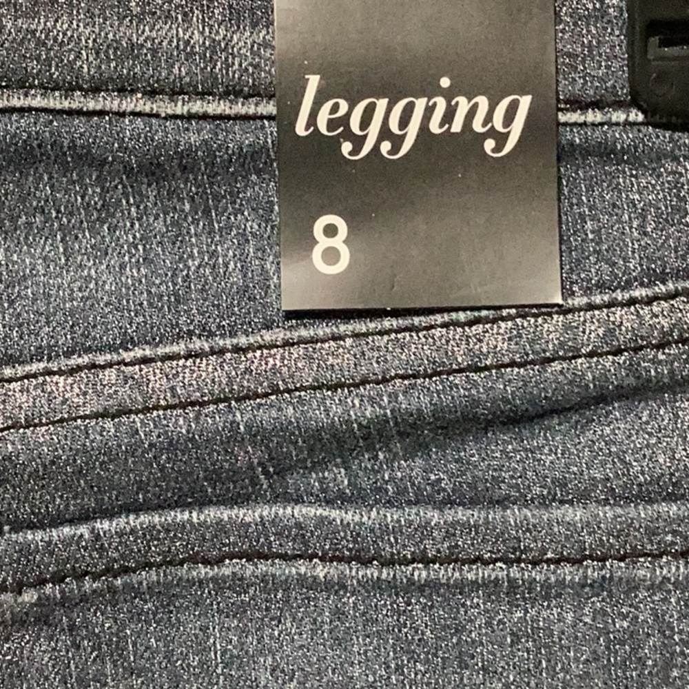 NY & Co Soho Midrise Distressed Jeans - Size 8 - Picture 4 of 12